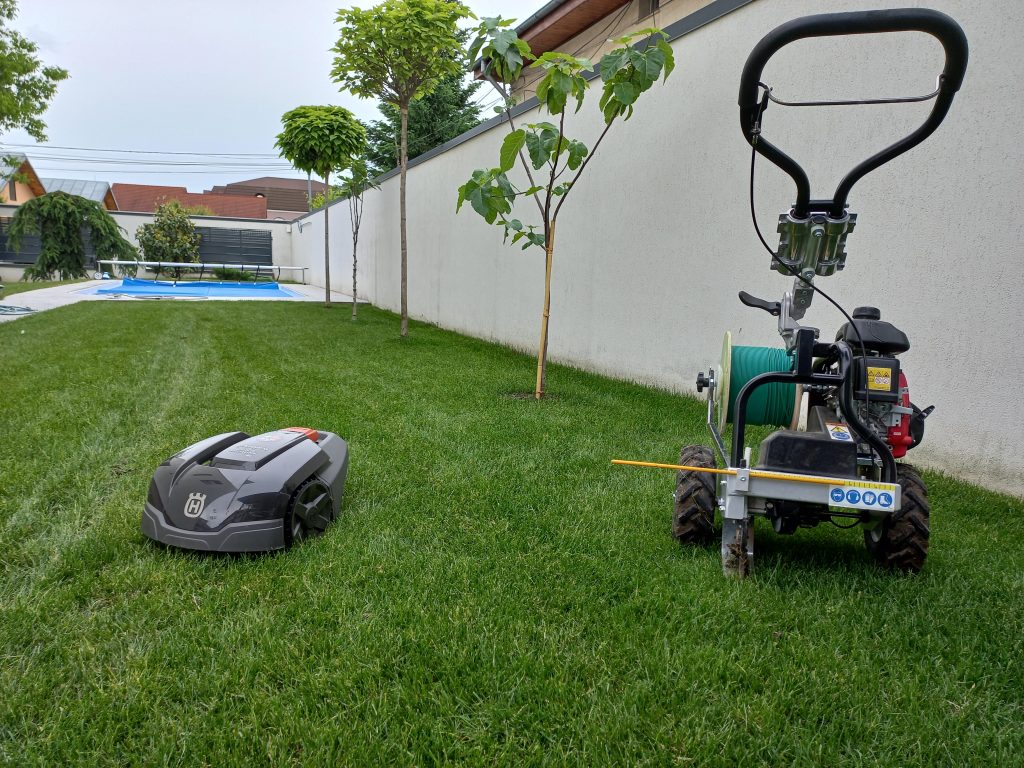 Instalare robot tuns iarba